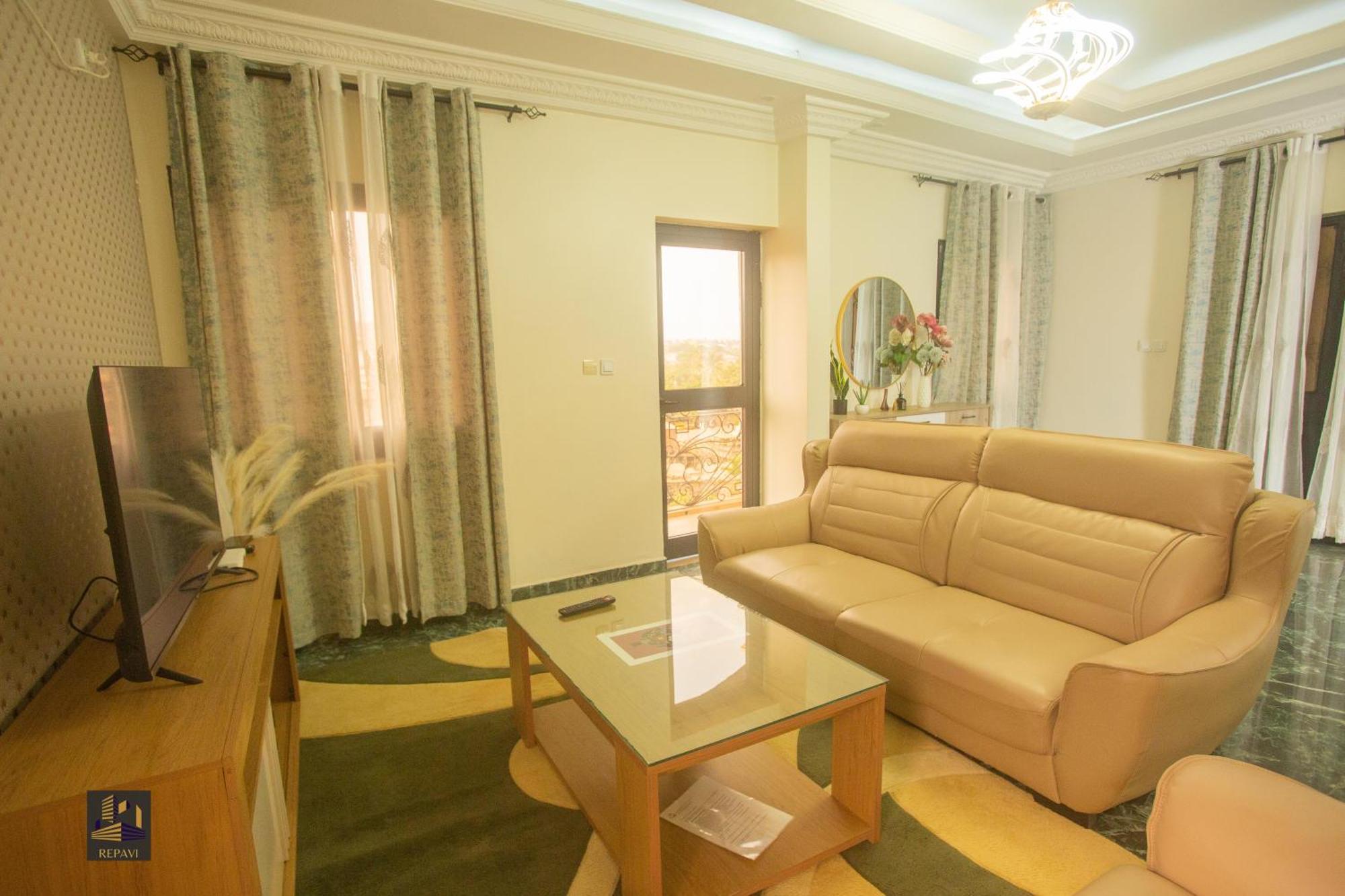 Repavi Lodge Яунде Экстерьер фото