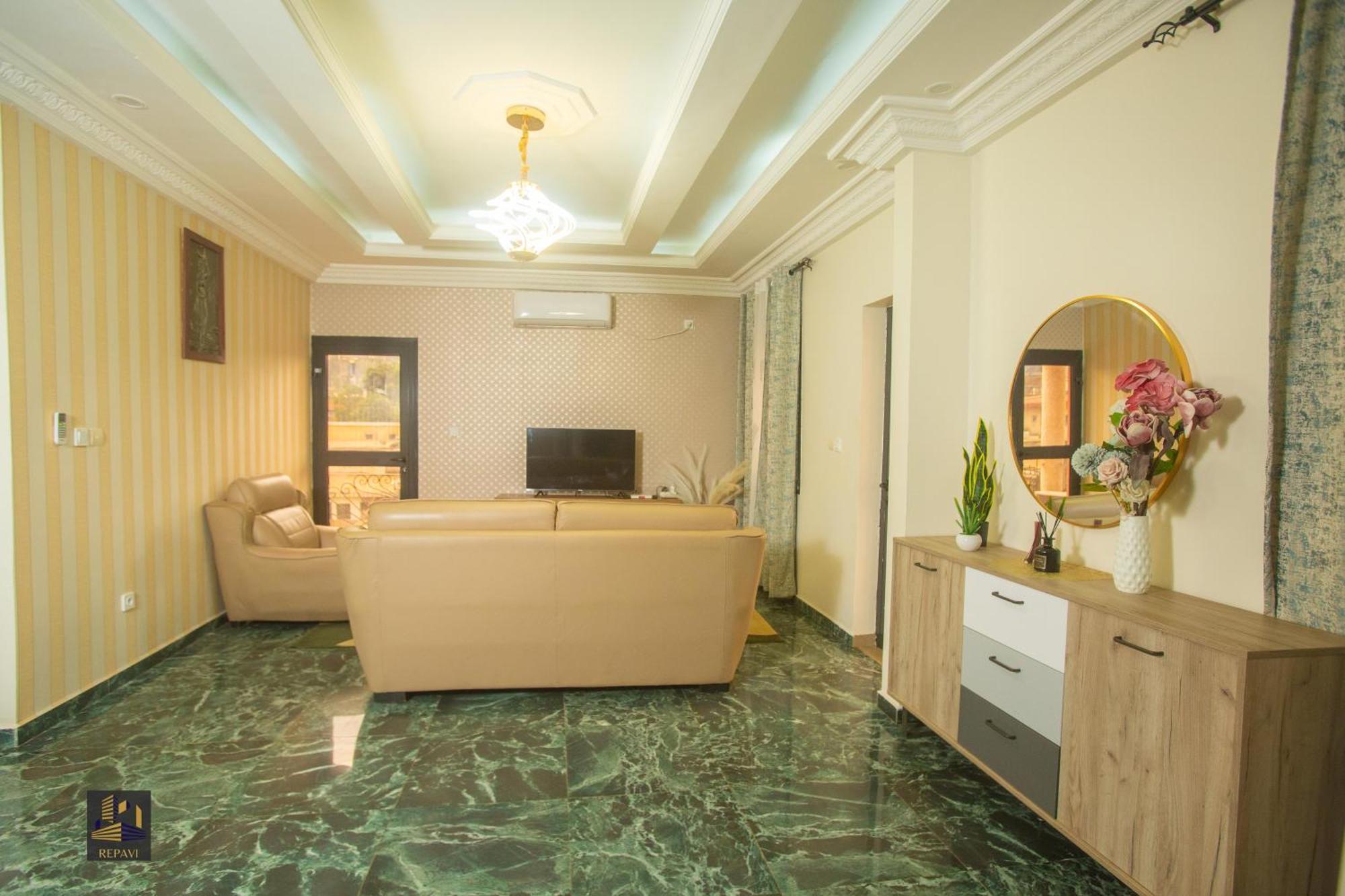 Repavi Lodge Яунде Экстерьер фото