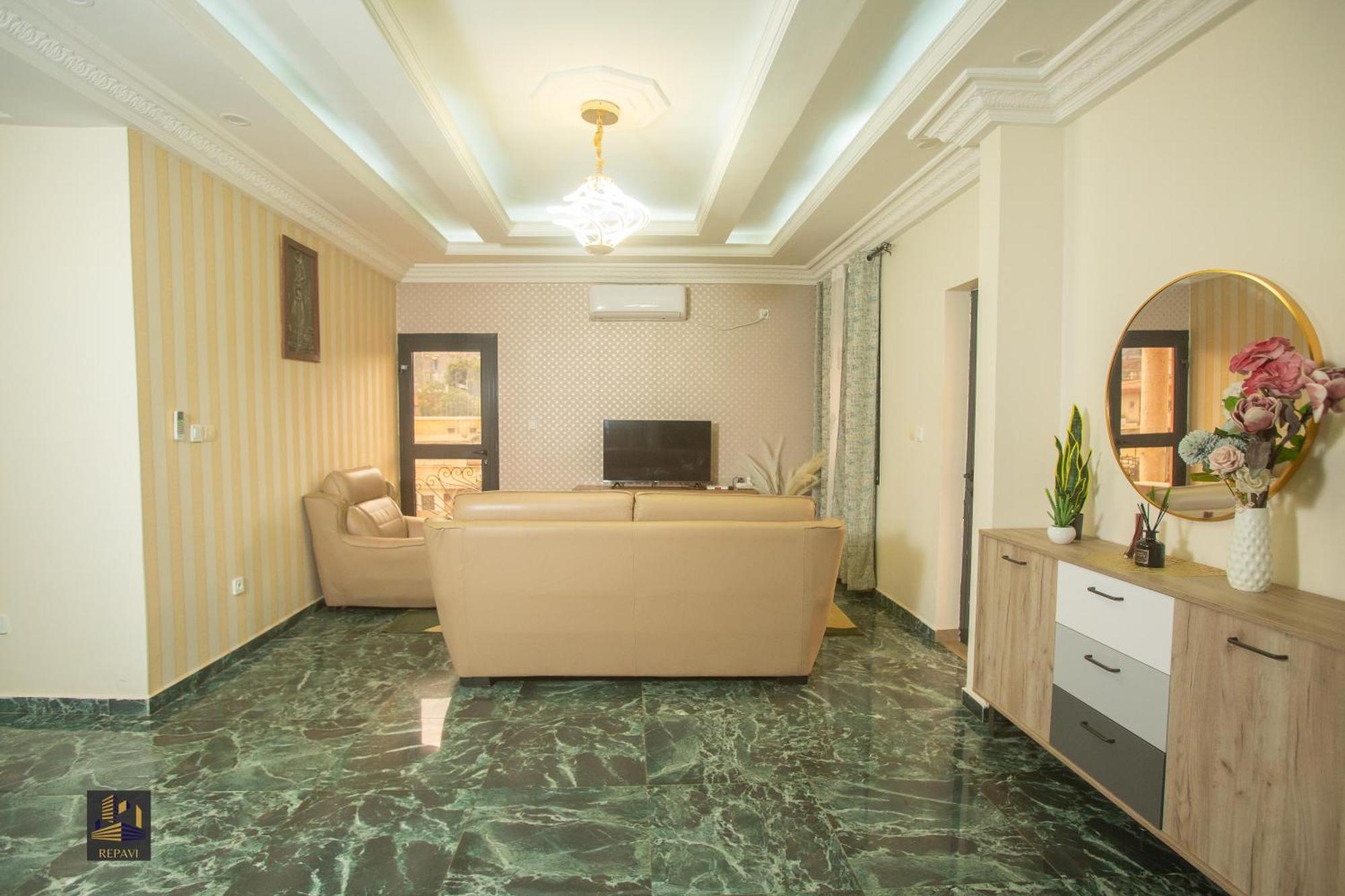 Repavi Lodge Яунде Экстерьер фото